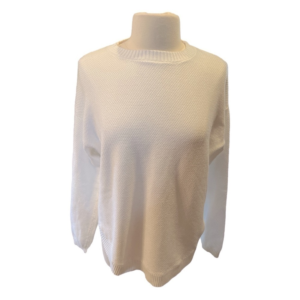 Winter White Textured Scoop Neck Ribbed High Low Hem Generous Med​​​​​​​​​​​